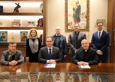 Signature d’une convention de coopération entre l’Université Antonine (UA) et l’ESFAM-AUF